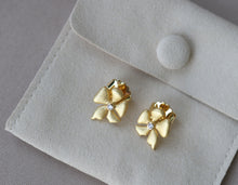 Load image into Gallery viewer, White CZ Brushed Finish Floral Stud Earrings (15MM) 